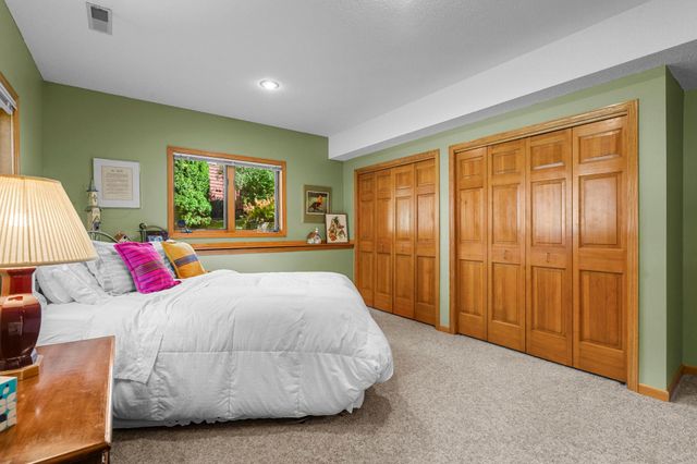 14178 Mccoy Court, Eden Prairie, MN 55347