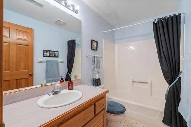 14178 Mccoy Court, Eden Prairie, MN 55347
