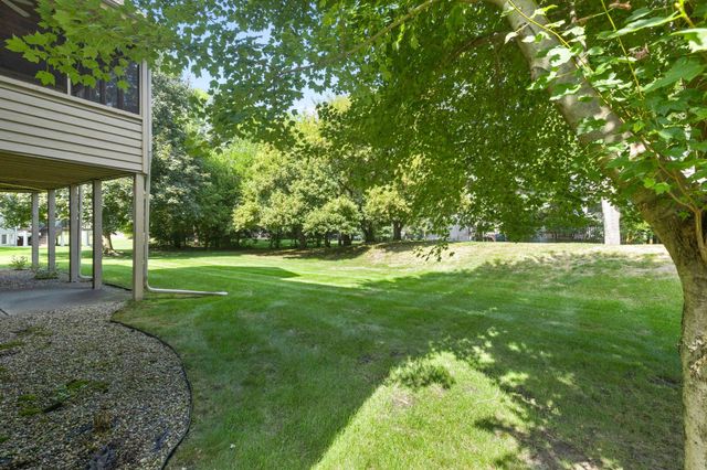 14178 Mccoy Court, Eden Prairie, MN 55347