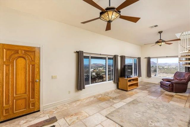 39330 Gray Squirrel, Temecula, CA 92592