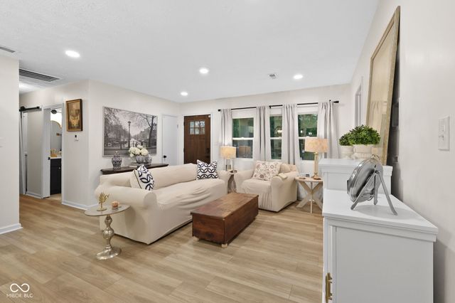 2715 W 78th Street, Indianapolis, IN 46268