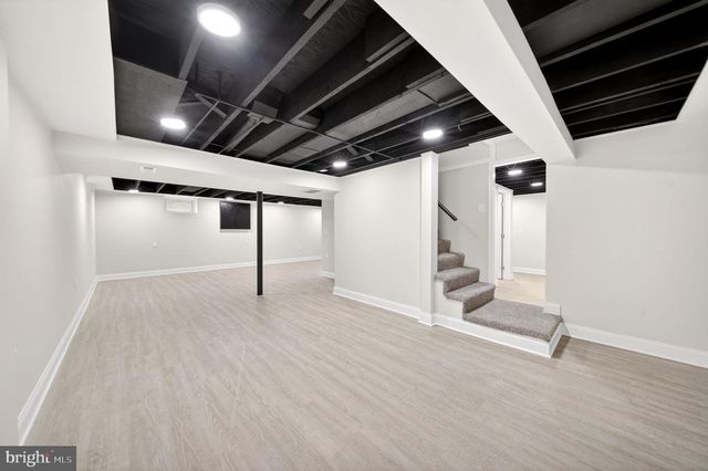 8217 LAUREL DR, Baltimore, MD 21234
