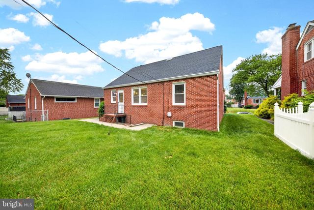 8217 LAUREL DR, Baltimore, MD 21234