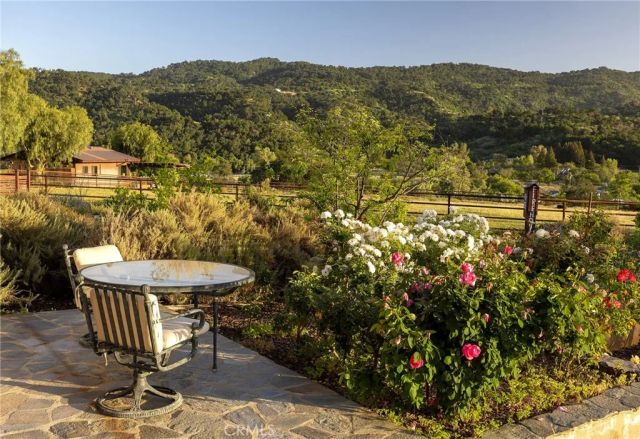 10585 Santa Paula Ojai Road, Ojai, CA 93060