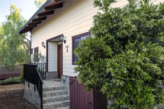 10585 Santa Paula Ojai Road, Ojai, CA 93060