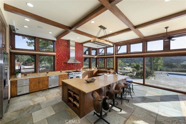 10585 Santa Paula Ojai Road, Ojai, CA 93060
