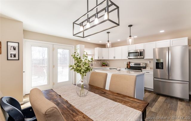 400 Reba Jackson Drive, Jeffersonville, IN 47130