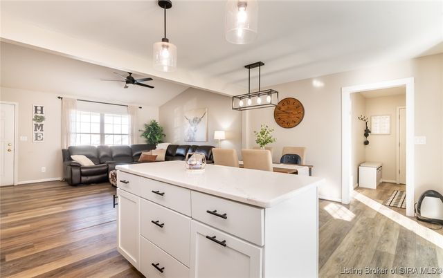 400 Reba Jackson Drive, Jeffersonville, IN 47130