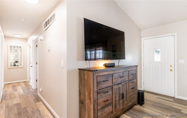 400 Reba Jackson Drive, Jeffersonville, IN 47130