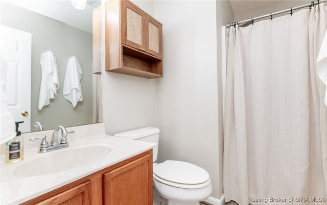 400 Reba Jackson Drive, Jeffersonville, IN 47130