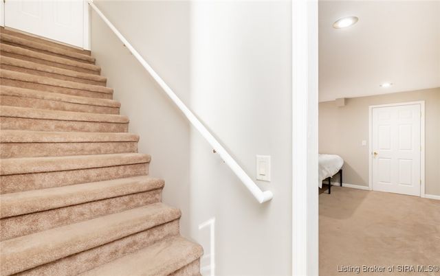 400 Reba Jackson Drive, Jeffersonville, IN 47130