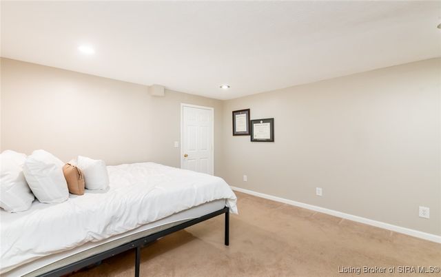 400 Reba Jackson Drive, Jeffersonville, IN 47130