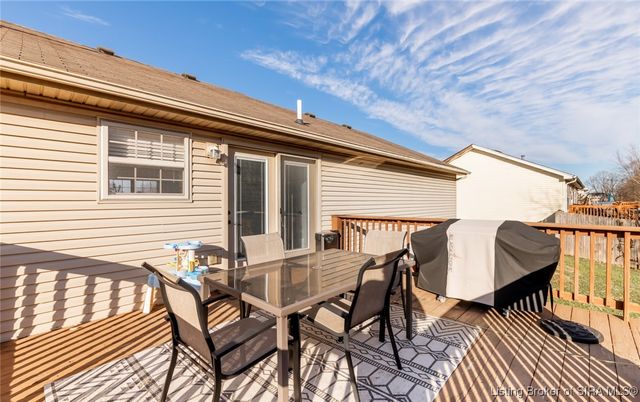 400 Reba Jackson Drive, Jeffersonville, IN 47130