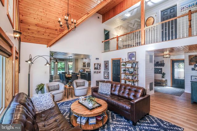 1729 BUCK MOUNTAIN RD, Bentonville, VA 22610
