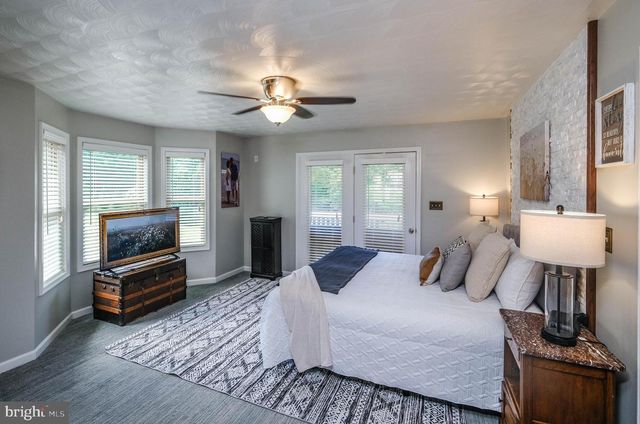 1729 BUCK MOUNTAIN RD, Bentonville, VA 22610