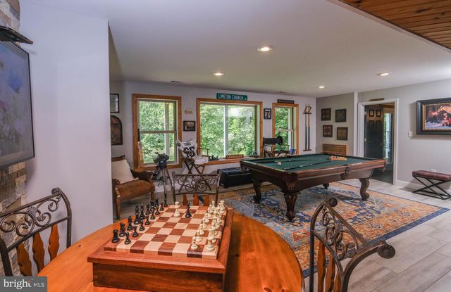 1729 BUCK MOUNTAIN RD, Bentonville, VA 22610