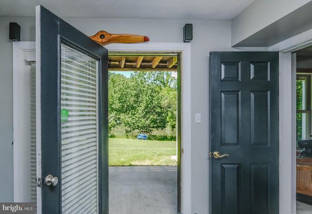 1729 BUCK MOUNTAIN RD, Bentonville, VA 22610