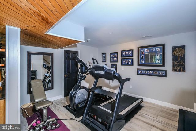 1729 BUCK MOUNTAIN RD, Bentonville, VA 22610