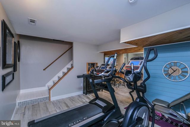 1729 BUCK MOUNTAIN RD, Bentonville, VA 22610
