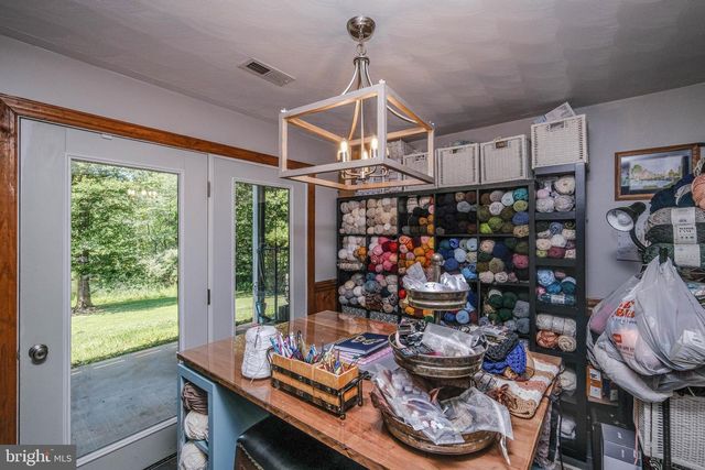 1729 BUCK MOUNTAIN RD, Bentonville, VA 22610