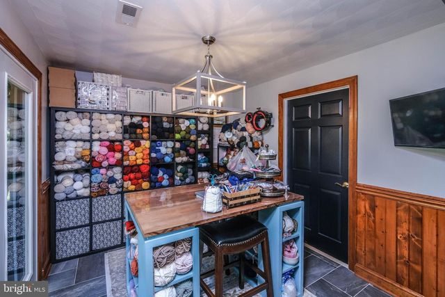 1729 BUCK MOUNTAIN RD, Bentonville, VA 22610