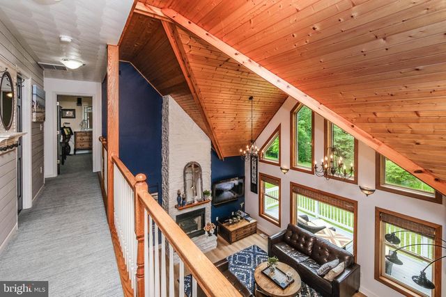 1729 BUCK MOUNTAIN RD, Bentonville, VA 22610