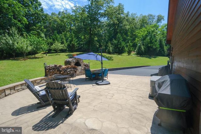 1729 BUCK MOUNTAIN RD, Bentonville, VA 22610