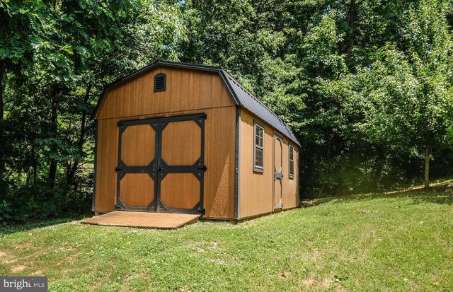 1729 BUCK MOUNTAIN RD, Bentonville, VA 22610