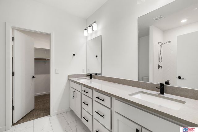 9028 Trader Drive, Lincoln, NE 68507