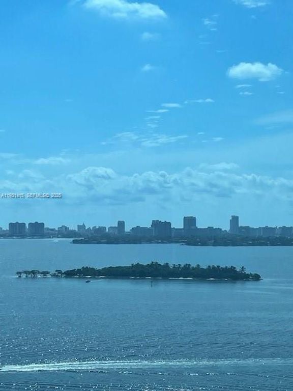 700 NE 25th St 1504, Miami, FL 33137