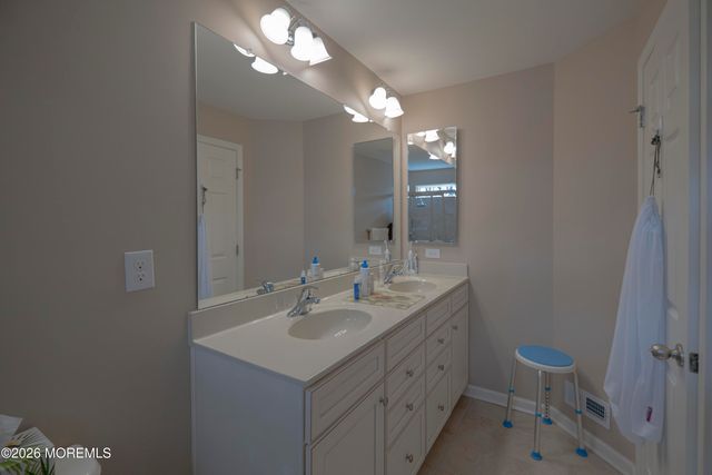 221 Chickadee Court, Freehold, NJ 07728