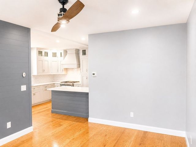 16 Caprera Rd, Worcester, MA 01604