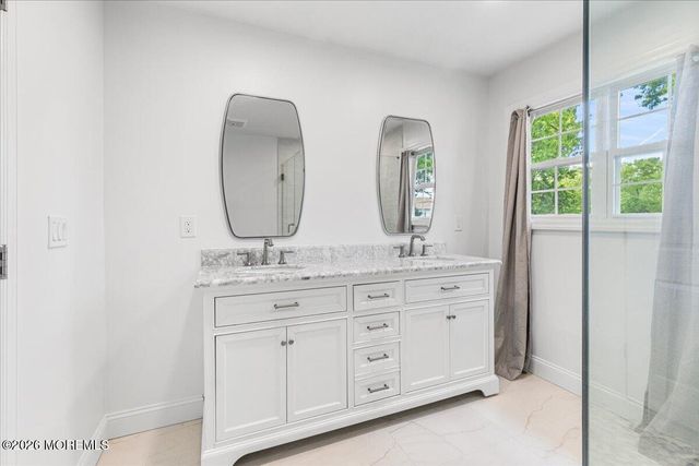 49 Diamond Lane, Howell, NJ 07731