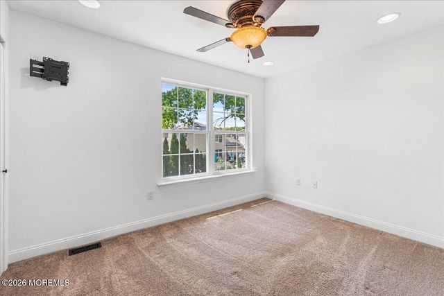 49 Diamond Lane, Howell, NJ 07731