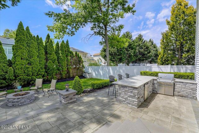 49 Diamond Lane, Howell, NJ 07731