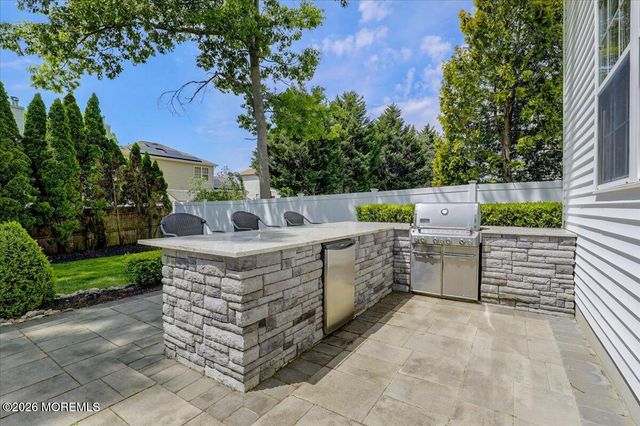 49 Diamond Lane, Howell, NJ 07731