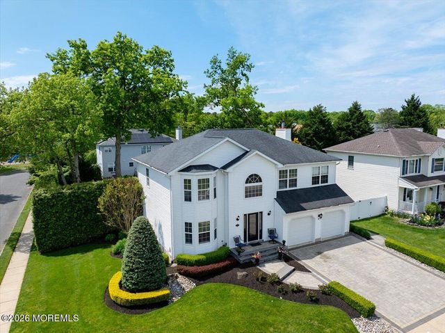 49 Diamond Lane, Howell, NJ 07731
