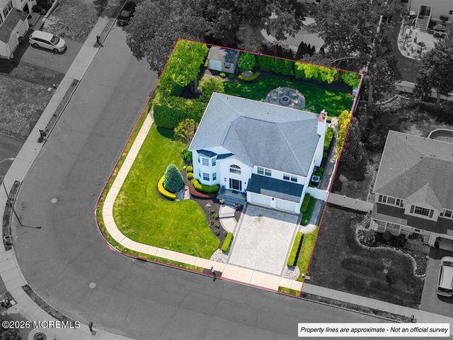 49 Diamond Lane, Howell, NJ 07731