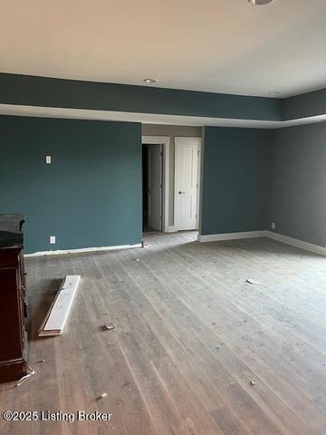 150 Gavin Ct, Louisville, KY 40245