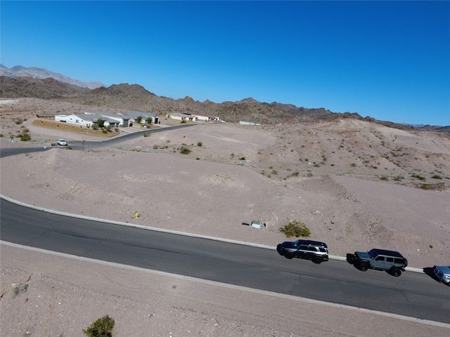 2825 Kolob Canyon Dr Drive, Bullhead City, AZ 86429