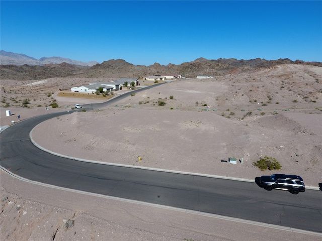 2825 Kolob Canyon Dr Drive, Bullhead City, AZ 86429