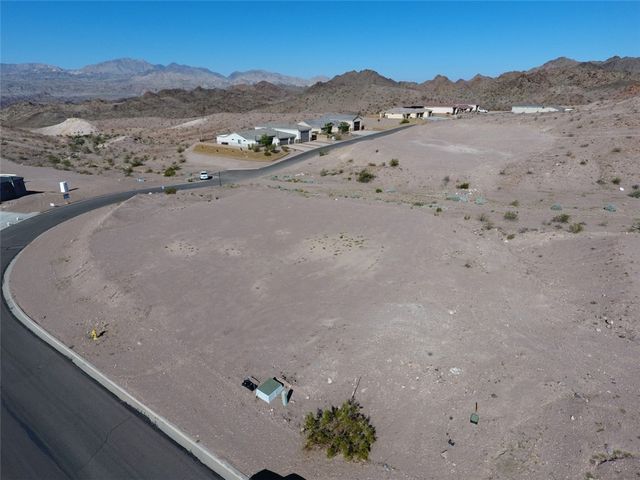 2825 Kolob Canyon Dr Drive, Bullhead City, AZ 86429