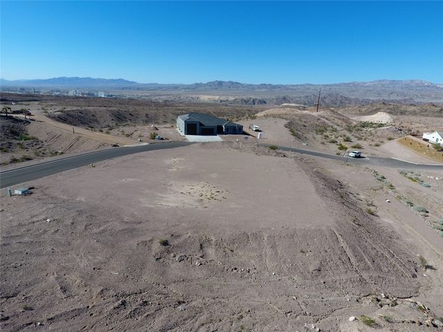 2825 Kolob Canyon Dr Drive, Bullhead City, AZ 86429