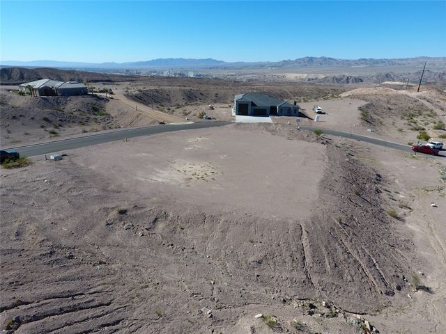 2825 Kolob Canyon Dr Drive, Bullhead City, AZ 86429