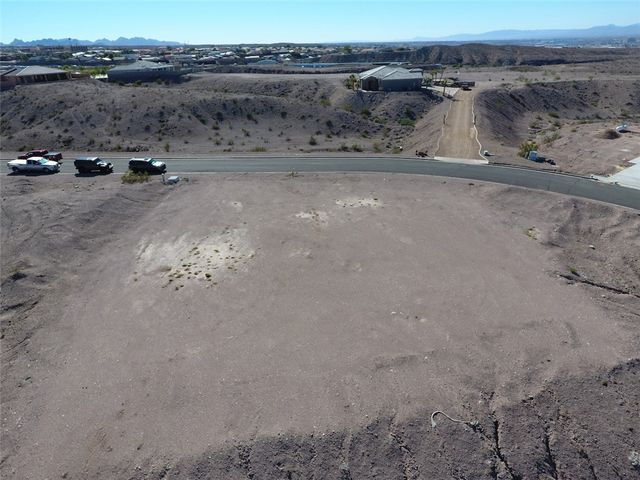 2825 Kolob Canyon Dr Drive, Bullhead City, AZ 86429