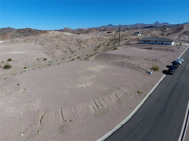 2825 Kolob Canyon Dr Drive, Bullhead City, AZ 86429