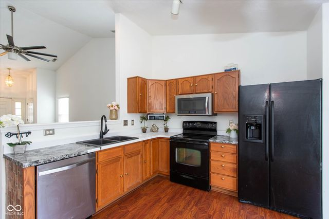 7136 Pluto Drive, Indianapolis, IN 46241