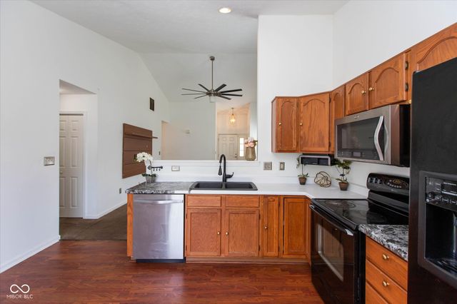 7136 Pluto Drive, Indianapolis, IN 46241