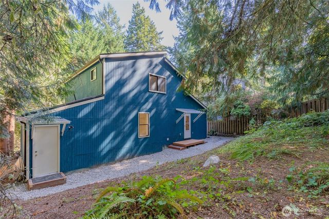 1271 Bay Lp SW, Tumwater, WA 98512