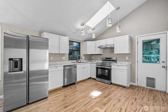 1271 Bay Lp SW, Tumwater, WA 98512